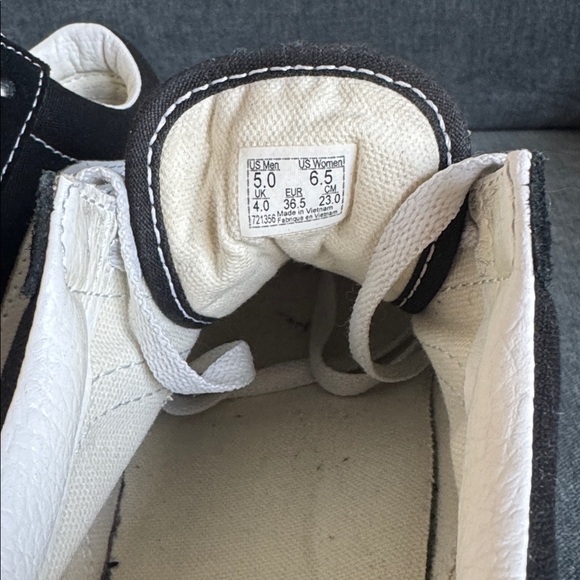 VANS Old Skool Stackform sneaker- size 6.5 women - Picture 6 of 6